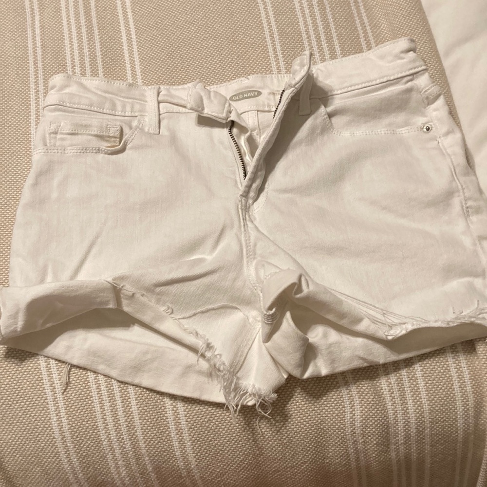 Old navy white denim shorts with frayed cuffed hem size 6